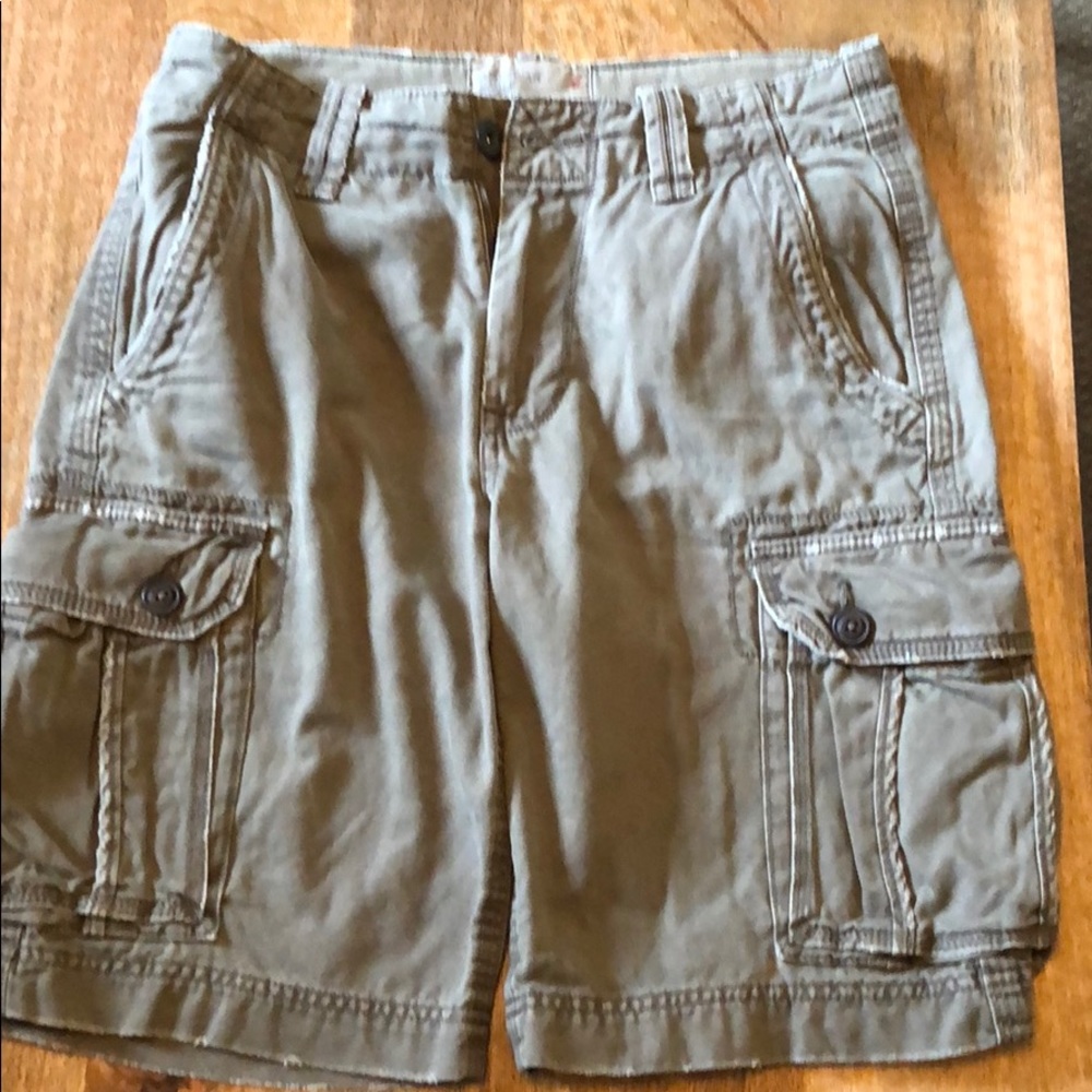 Men’s American Eagle Cargo shorts